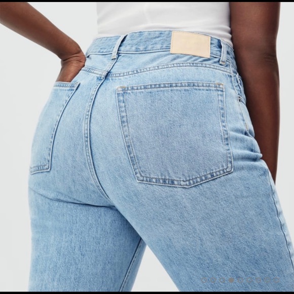 {everlane} NWOT The Curvy ’90s Cheeky Jean - vintage sun bleached blue - Picture 3 of 3